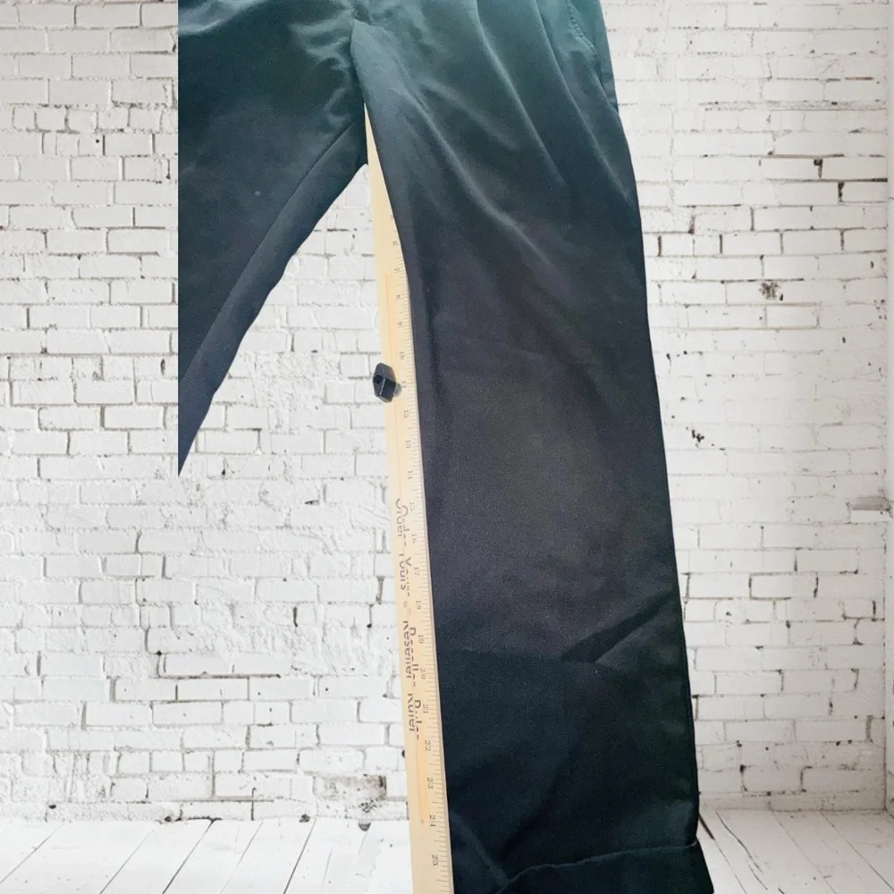 Mens Van Heusen Black Pleated Cuffed Polyester Dress Pants 38x 30 - Picture 3 of 7